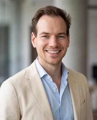 Max Folaron